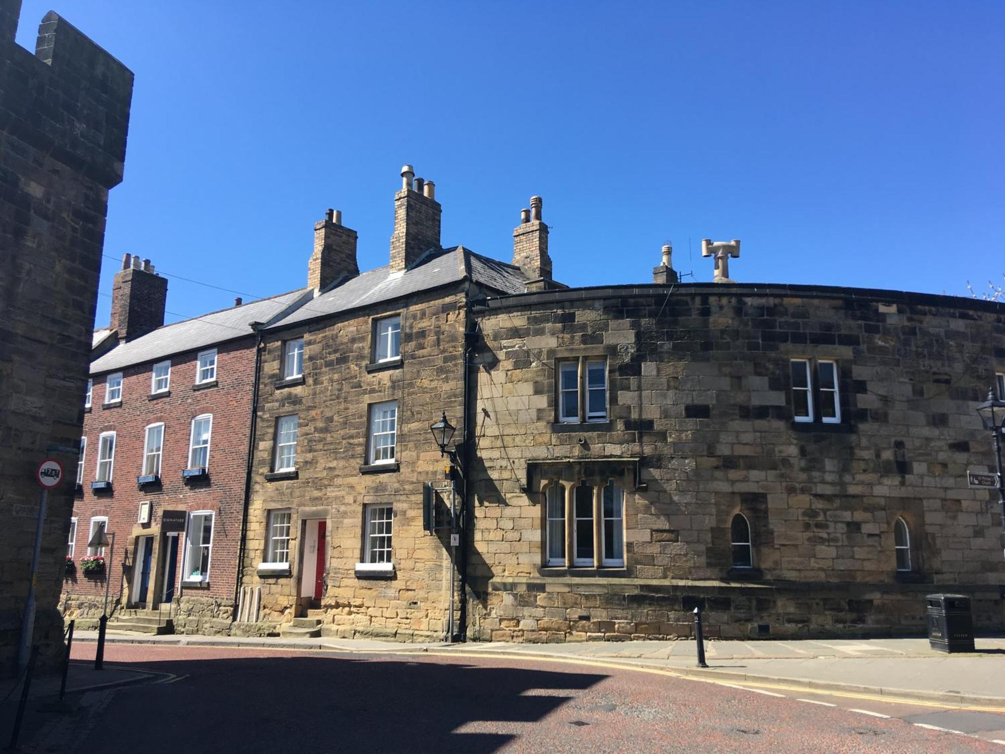 Castle Retreat - Luxury Apartment Opposite Alnwick Castle Exterior foto